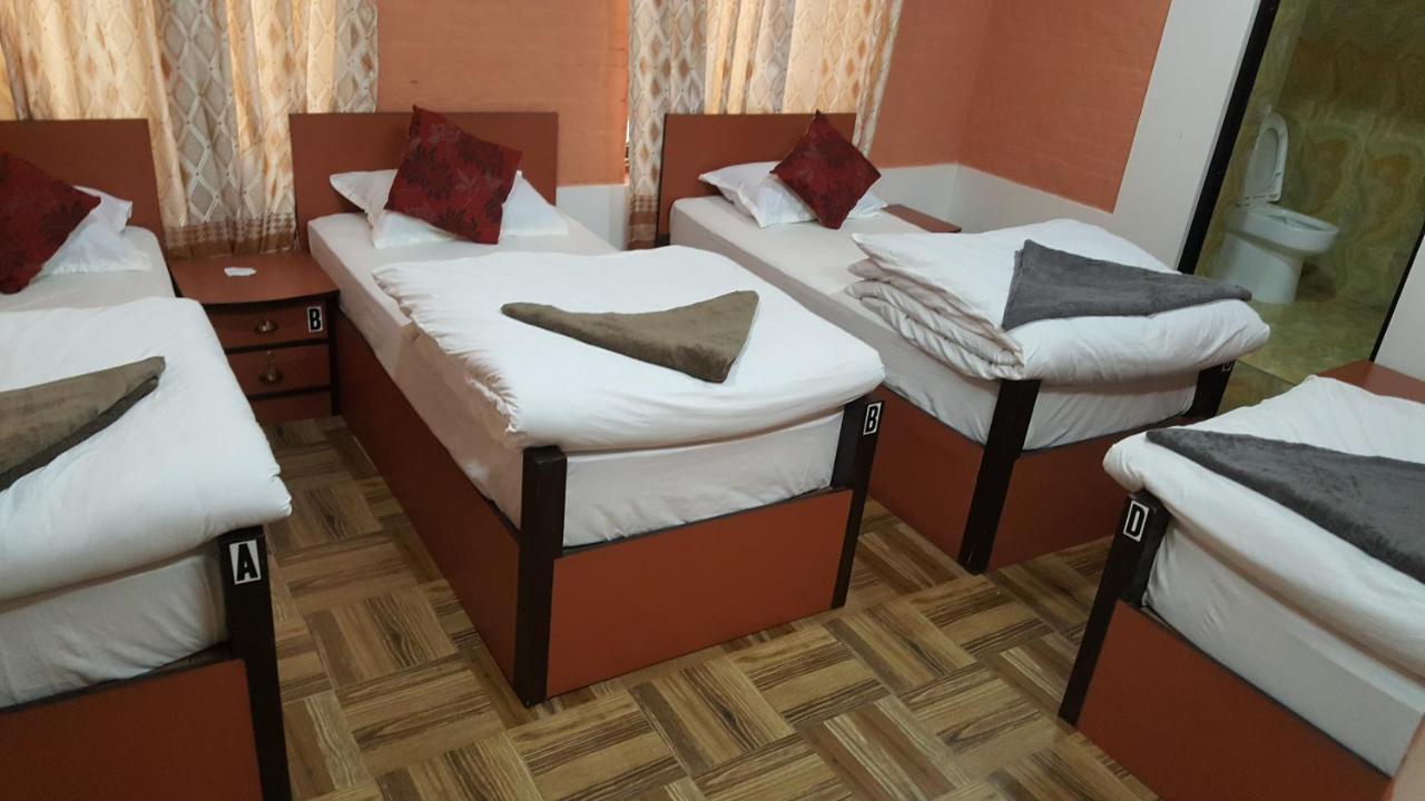 Bnb Royal Tourist House Katmandú Exterior foto